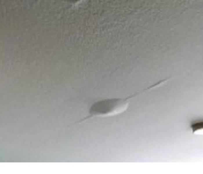 water damaaged ceiling 